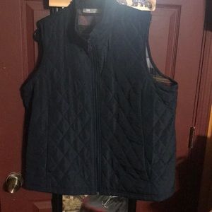 Lee XL NaVy vest never worn